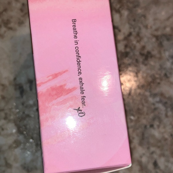 Mally Beauty Soft as Silk Powder Foundation - Medium  BNIB - Picture 5 of 6